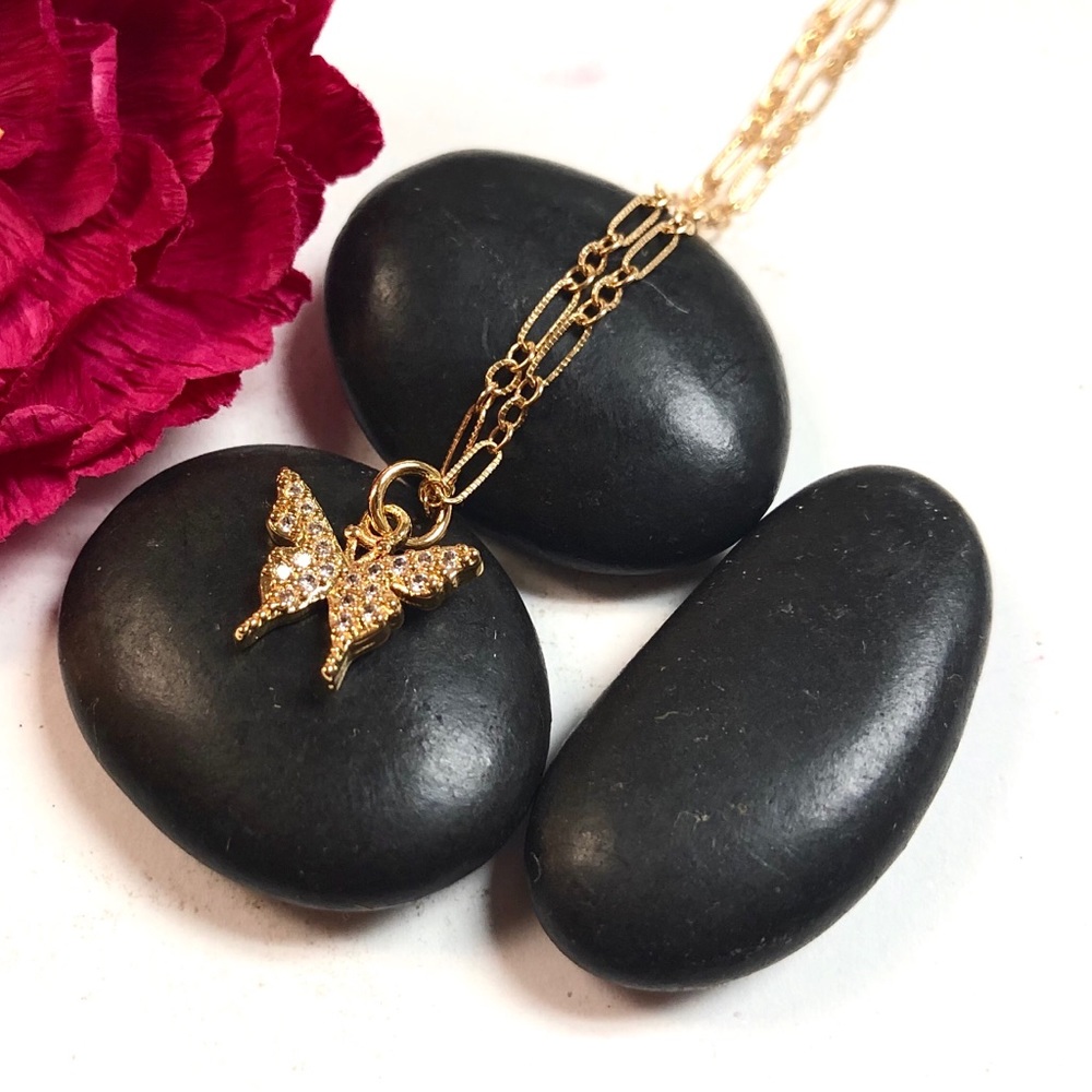 Butterfly Necklace, Dragonfly, Insect, Bee, Flower - Picture 4 of 10
